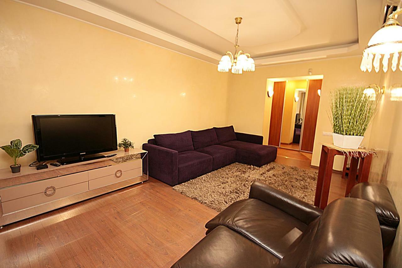 Inn Home Apartments In Kiev Center Exterior foto
